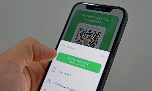 Tính năng hỗ trợ tự khai mũi tiêm trên ứng dụng PC-Covid được nhiều người đánh giá cao.