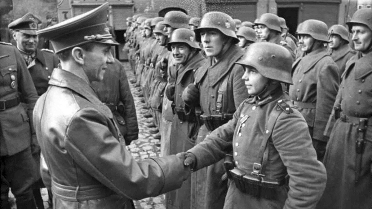 Do giải mã được nội dung điện tín của ông Dulles nên Bộ trưởng Tuyên truyền Joseph Goebbels của Đức Quốc xã đã tung hỏa mù, gây nhiễu loạn thông tin cho phía Mỹ và các nước phương Tây.