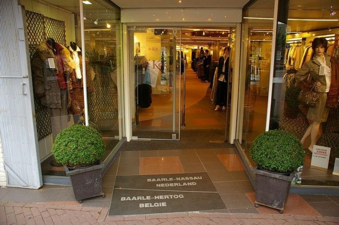 Baarle là một trong những thị trấn đặc biệt nhất thế giới. Khi ghé thăm thị trấn nằm ở 2 quốc gia này, du khách sẽ có những trải nghiệm khó quên.