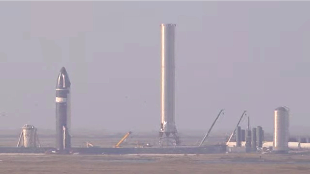 Chuyến bay quỹ đạo sắp tới sẽ chứng kiến SN20 phóng bằng tên lửa Super Heavy Booster 4 có 29 động cơ Raptor. Nếu mọi việc diễn ra theo đúng kế hoạch thì Booster 4 sẽ rơi xuống vịnh Mexico ít lâu sau khi cất cánh và SN20 sẽ bay thẳng vào quỹ đạo sau đó đáp xuống gần đảo Kauai của Hawaii.