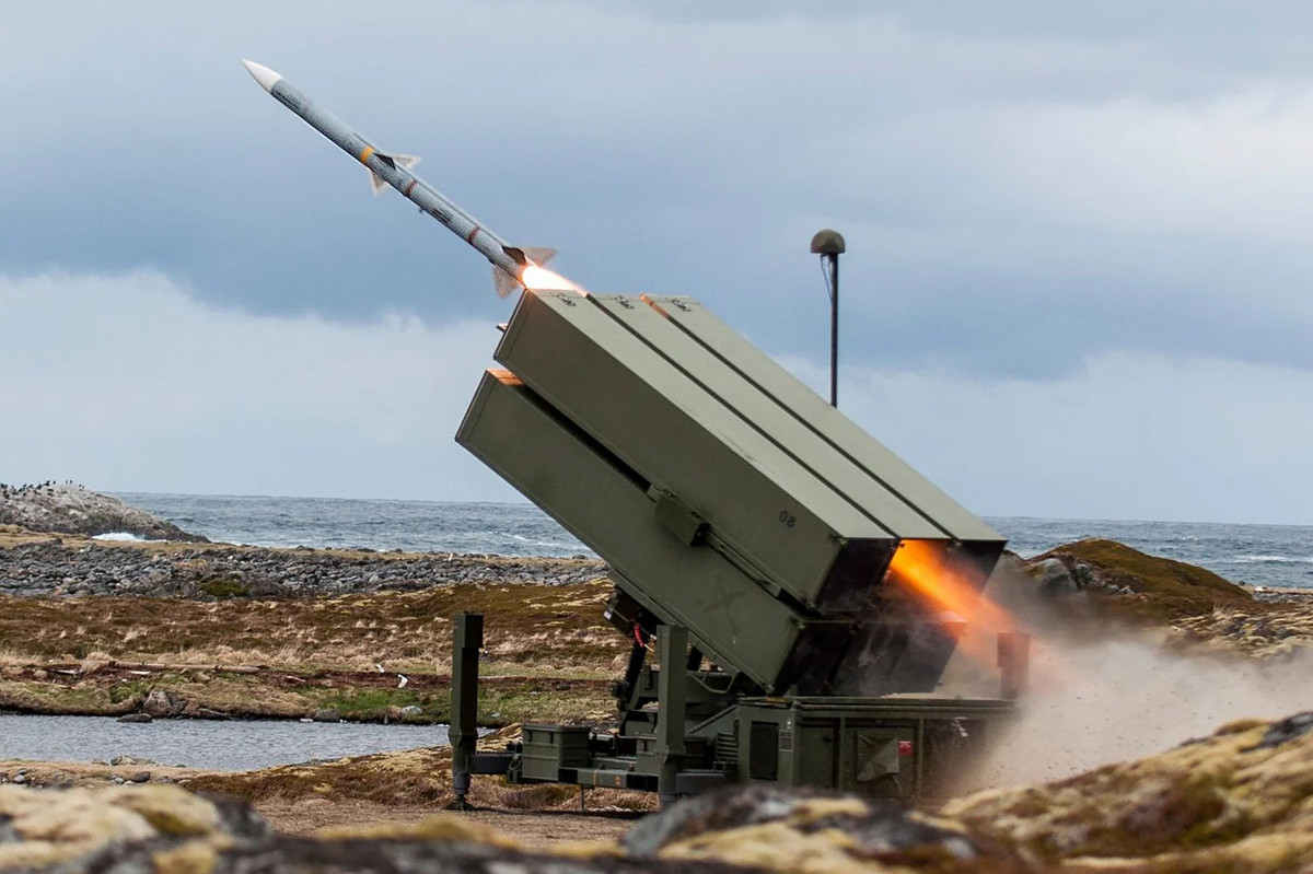 Sự xuất hiện của NASAMS có thể giúp Ukraine đối phó tốt hơn với đòn không kích tên lửa, nhất là khi các tiêm kích nước này gặp nhiều khó khăn trong nỗ lực đánh chặn tên lửa Nga.