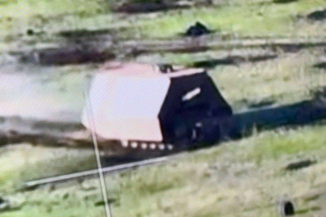 Theo truyền thông Nga, những chiếc xe tăng này được coi là sự bổ sung tuyệt vời cho kho vũ khí của Nga. Tuy nhiên, các chuyên gia có nhiều ý kiến trái chiều. Lúc đầu, những chiếc xe tăng này hoạt động rất tốt nhưng thời gian gần đây, Quân đội Ukraine đã tìm mọi cách để tiêu diệt chúng. Áo giáp tấm của T-72 đã được sửa đổi có những nhược điểm lớn. Lớp vỏ nặng khiến xe tăng di chuyển chậm, ngăn tháp pháo quay nhanh, hạn chế khả năng bắn trả và khó nhìn thấy.