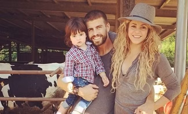 Trong làng WAG, Shakira là cái tên không thể bỏ qua. Ca sĩ người Colombia đã có một cuộc tình đáng ngưỡng mộ với cầu thủ Tây Ban Nha Gerard Pique.