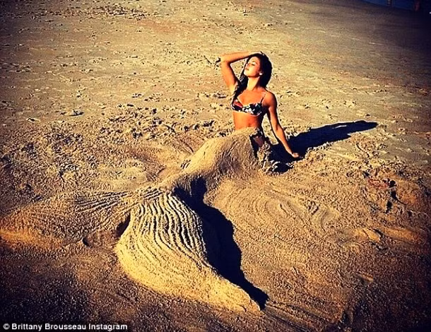 “Nàng tiên cá” quyến rũ giữa đời thực.