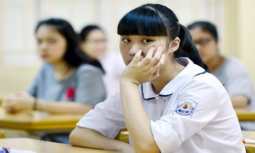 Thí sinh dự thi vào lớp 10 ở Hà Nội. Ảnh: Lê Hiếu.