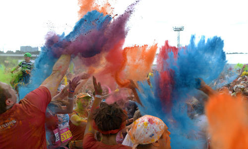 Các “vận động viên” tham gia vào cuộc đua Color Run năm 2016 ở thủ đô Moscow.