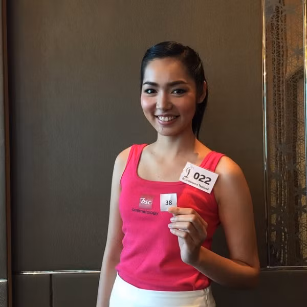 Cuộc thi Hoa hậu Hoàn vũ Thái Lan 2014 cũng gặp tình cảnh tương tự. Khán giả gần như ngán ngẩm về ngoại hình của các thí sinh vòng chung kết.