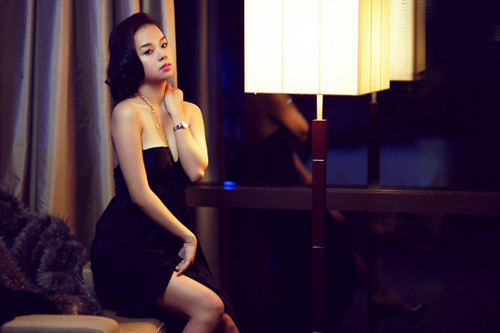 Hiện tại Bảo Ly là chủ của một shop kinh doanh thời trang khá nổi tiếng tại Hà Nội. Shop quần áo của Khánh Ly được rất nhiều những vị khách nổi tiếng trong giới showbiz lui tới để chọn trang phục cho mình.