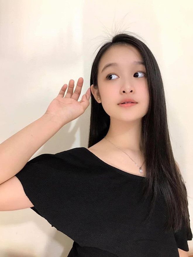 Dù Bảo Ngọc bận rộn chạy show nhưng cô bé vẫn chăm chỉ update trang fanpage của mình.