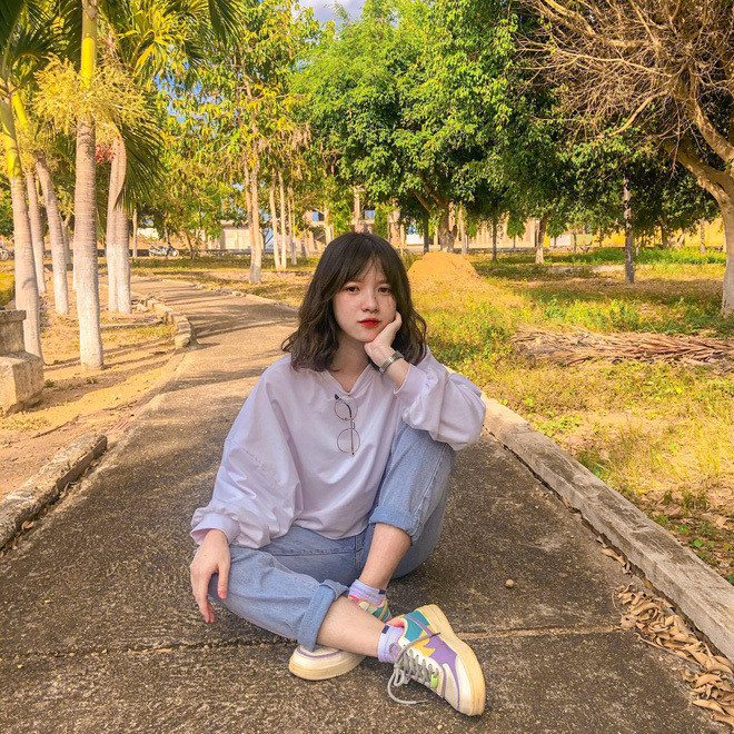 Được biết, Thu Hằng còn là một người khá đa tài, đặc biệt là trong lĩnh vực âm nhạc khi cô vừa biết đàn vừa biết hát.