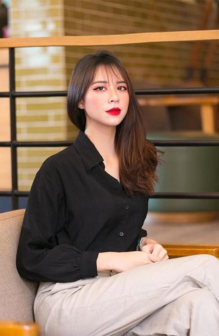 Dù đạt được thành công ngoài mong đợi, thế nhưng khi nói về bản thân hot girl vẫn khiêm tốn tự nhận xét mình vẫn còn non nớt hơn các anh chị và cần học hỏi nhiều hơn.