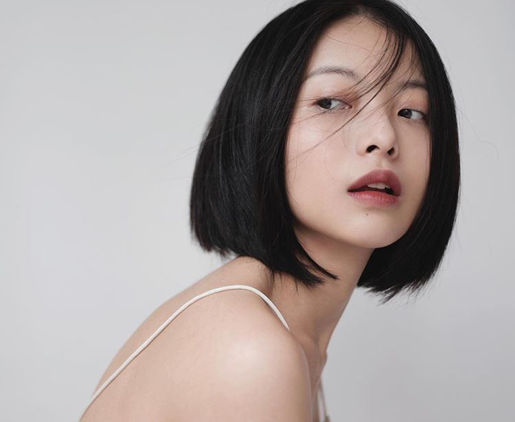 8 năm trước, Yu Dương gây ấn tượng với vai diễn thánh cô Chiêu Dương xinh đẹp, ma mị trong phim "Lời nguyền huyết ngải".