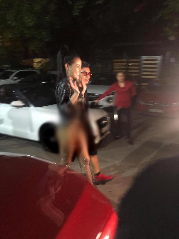 Trước nhiều chỉ trích từ dân tình, hot girl Ngân 98 có ngay phản hồi trên trang cá nhân về những hình ảnh phản cảm đó.