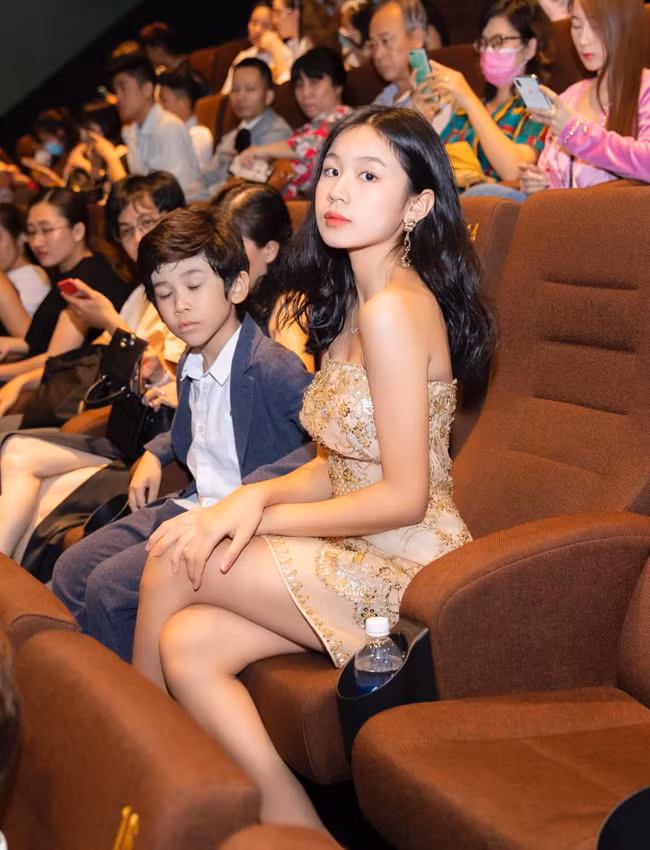 "Nàng tiểu thư" nhà Lưu Thiên Hương thỉnh thoảng cũng xuất hiện tại các sự kiện văn hóa.