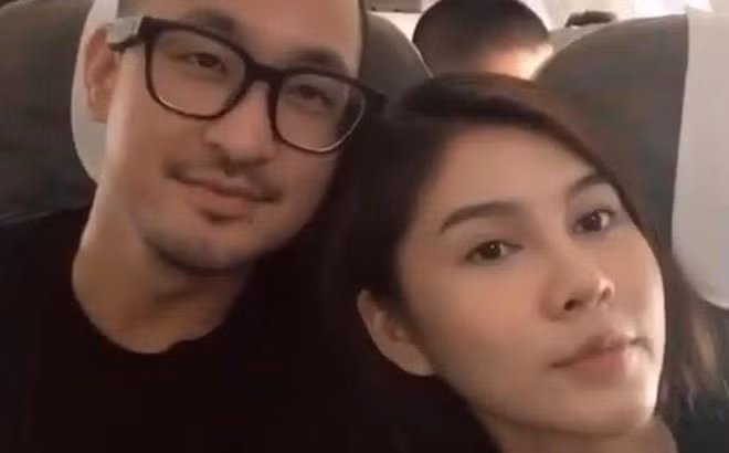 Cả hai cũng thường xuyên đi du lịch với nhau, chụp nhiều khoảnh khắc tình tứ.