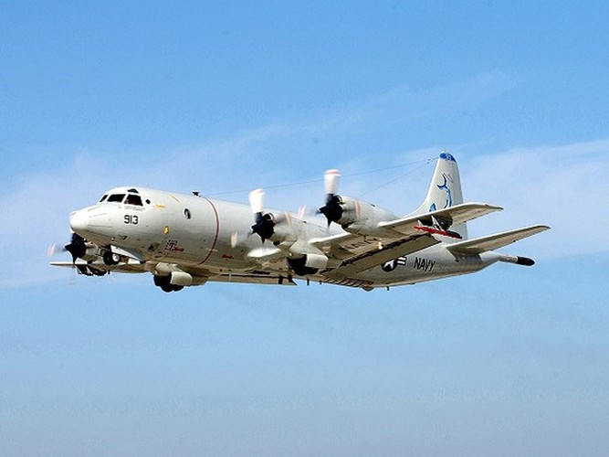 Với tải trọng lên tới 9 tấn, tùy vào khối lượng bom, P-3 Orion có thể mang tới hàng chục quả thực hiện các phi vụ ném bom rải thảm với sức hủy diệt vô cùng khủng khiếp.