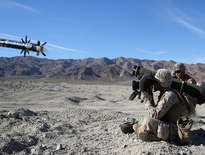 Khi ngắm bắn các thông số mục tiêu sẽ được nạp vào hệ thống ống phóng và tên lửa.