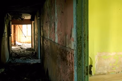 Theo những lời kể, điều ghê rợn nhất chính là dù bệnh nhân có khỏe mạnh đến cỡ nào, thì cũng đột tử bất thình lình trong bệnh viện, và đến nay người ta vẫn chưa tìm ra lí do.