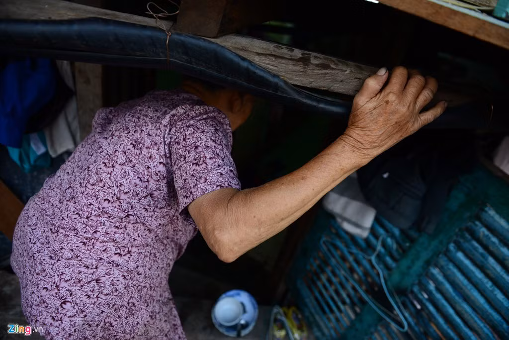 Nói đến chuyện nâng nhà cao như mặt đường, các thành viên điều xua tay và cho rằng chi phí quá cao.