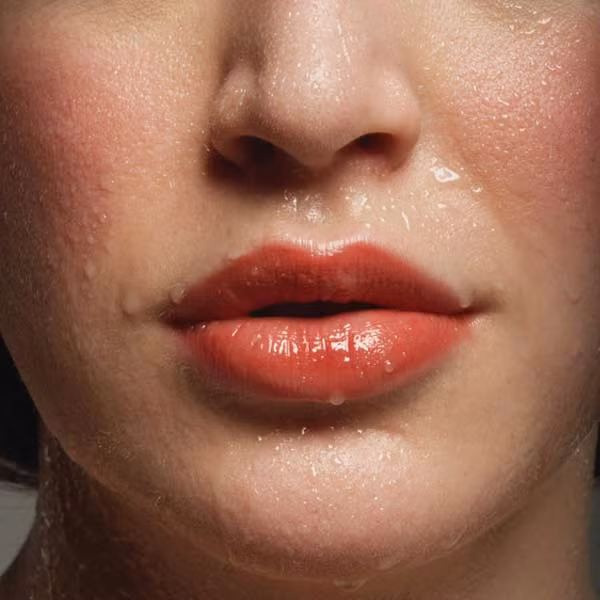 Mồ hôi là những nguyên nhân gây ra mùi hôi khó chịu trên cơ thể bạn.