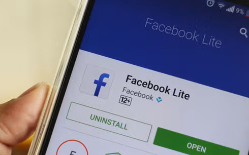 Phien ban Facebook Lite co chua phan mem doc hai?