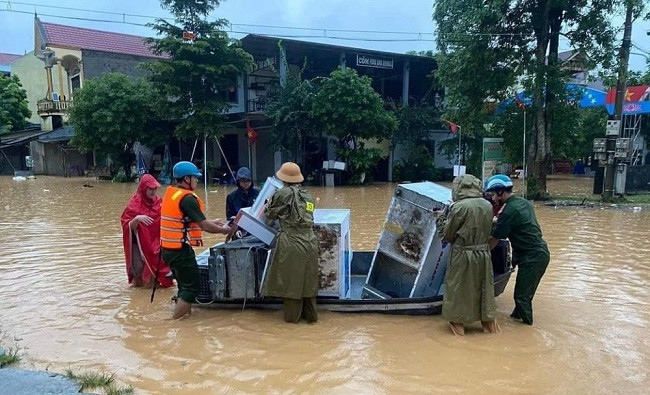 Thoi tiet cuc doan trong nam 2023, Nghe An thiet hai gan 700 ty-Hinh-3