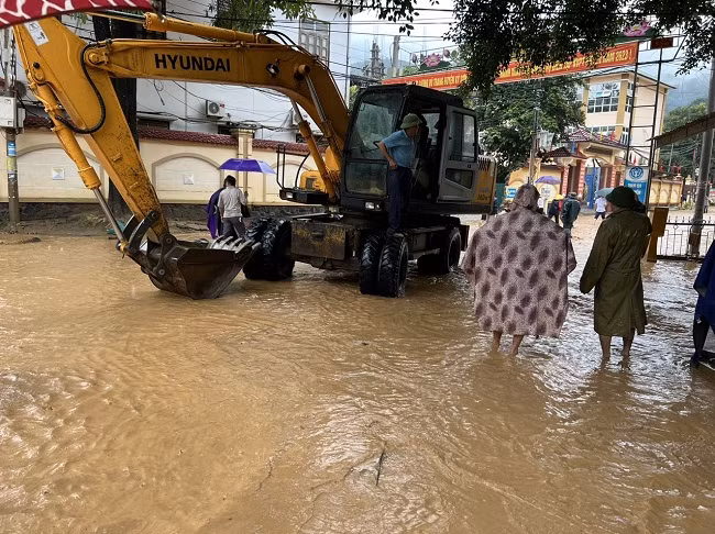 Thời tiết cực đoan trong năm 2023, Nghệ An thiệt hại gần 700 tỷ - Hình 2 Thoi tiet cuc doan trong nam 2023, Nghe An thiet hai gan 700 ty-Hinh-2