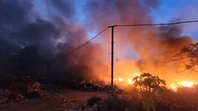 Đắk Lắk: Cháy lớn tại bãi tập kết phế liệu trong thành phố Dak Lak: Chay lon tai bai tap ket phe lieu trong thanh pho