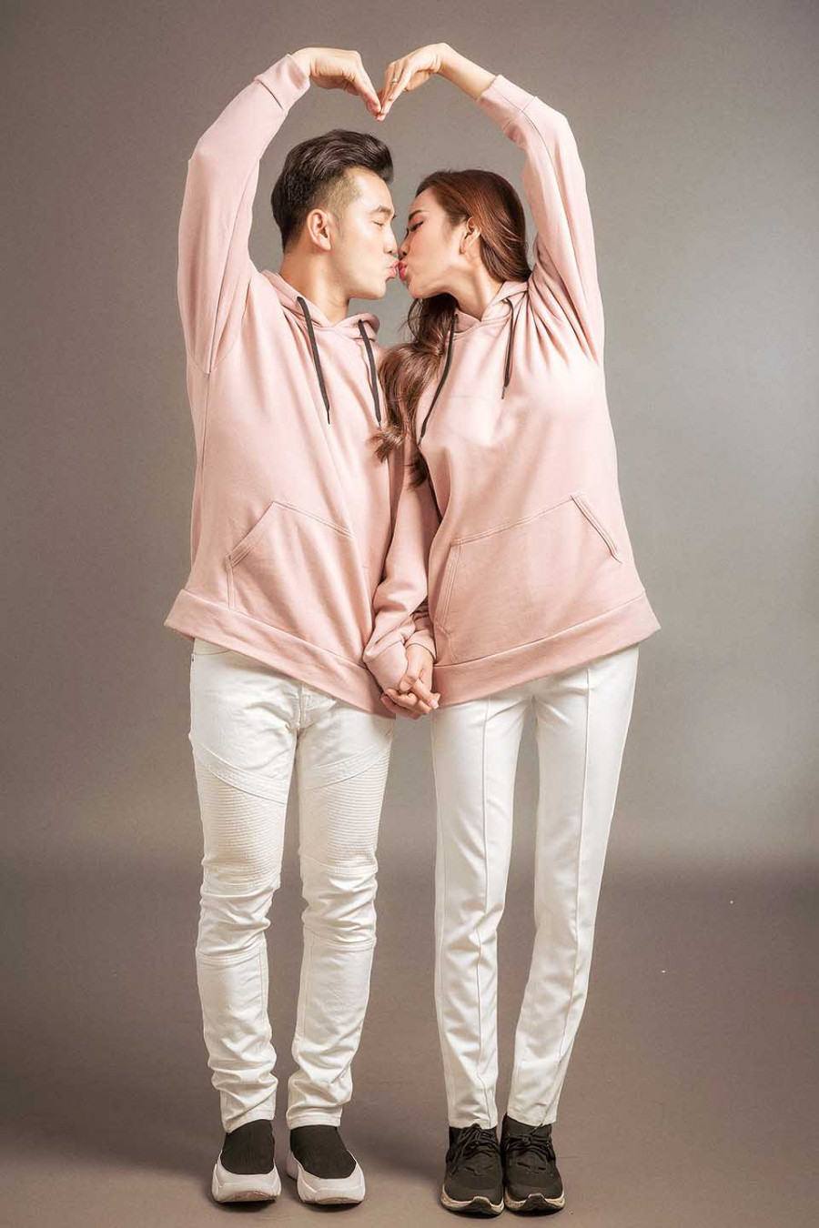 Ca truc 34 - Mang thai lan thu 3, nhan sac cua ba xa Ung Hoang Phuc khien fan “choang”-Hinh-3