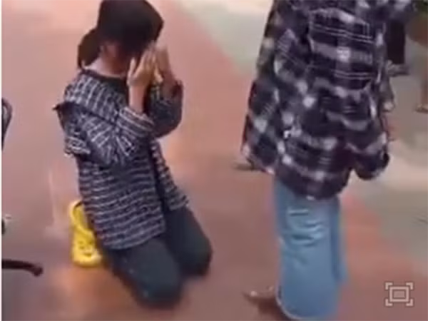 Tat nu sinh, bat quy goi, cu xu lech chuan... cha me nen lam gi?