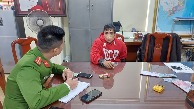 Tại cơ quan Công an, bước đầu Hù Văn Sinh khai nhận, do nghiện ma túy nhưng không có tiền đối tượng đã lên kế hoạch giết người cướp tài sản.