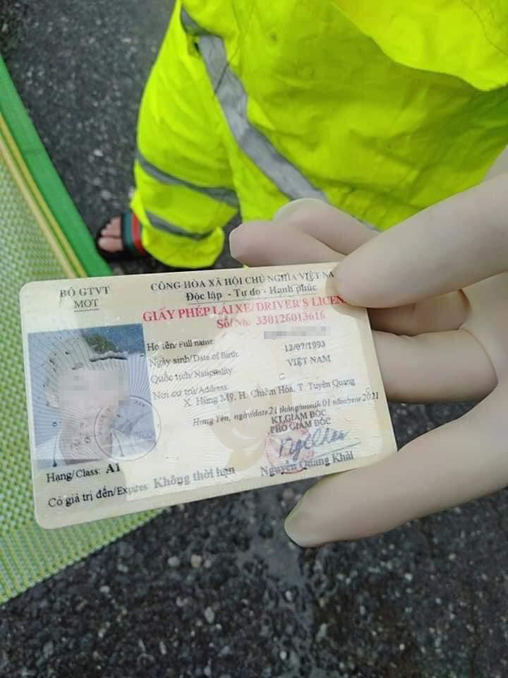 Theo ông Giảng, danh tính 2 nạn nhân là Đ.C.L. (SN 1993) và L.T.N. (SN 2003).