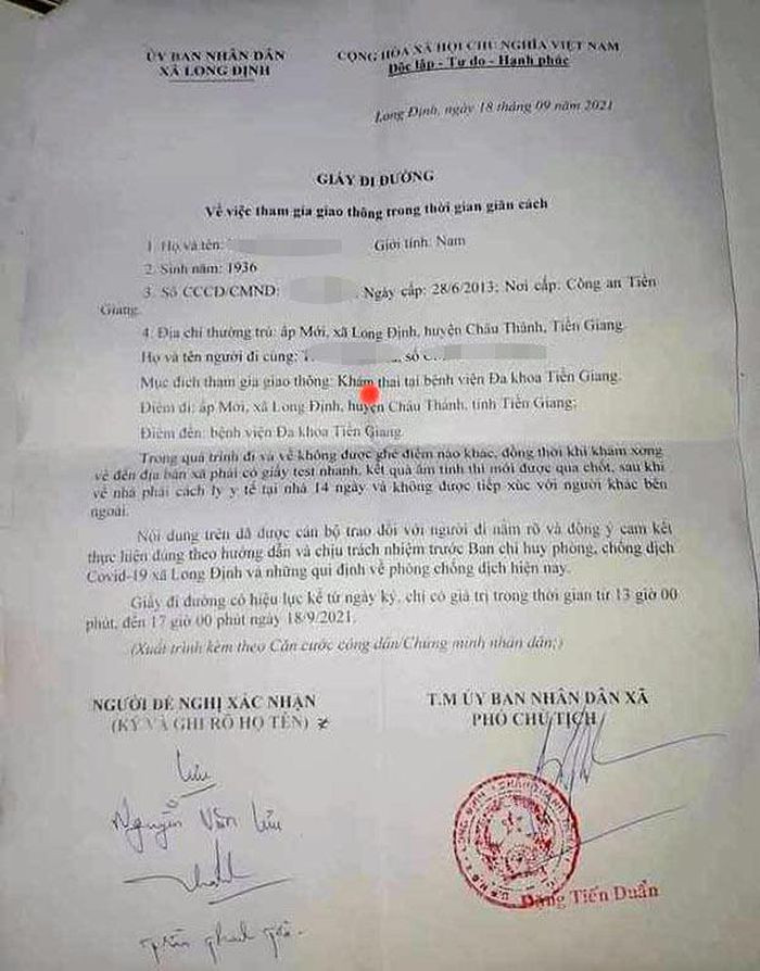  Cấp giấy đi đường cho cụ ông 85 tuổi đến viện khám thai: Ngày 19/9, UBND xã Long Định, huyện Châu Thành, tỉnh Tiền Giang xác nhận việc cấp giấy đi đường cho 2 người đàn ông đến bệnh viện khám thai là có thật. Theo đó, cán bộ xã lấy mẫu giấy đi đường có sẵn trên máy. Trong quá trình sửa do sơ suất nên không sửa hết nội dung đã gây hiểu nhầm. 