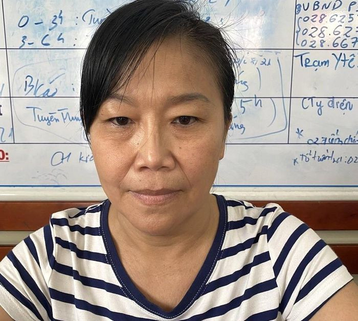  Nữ quái lừa bán đất, chiếm đoạt tiền tỷ: Nguyễn Thị Trinh (53 tuổi, trú huyện Long Điền, Bà Rịa-Vũng Tàu) đem 2 mảnh đất ở huyện Long Điền, bán cho nhiều người thu lợi 1,6 tỷ đồng và mượn của người khác 4 tỷ đồng rồi bỏ trốn. Sau 6 năm trốn truy nã, ngày 13/9, Trinh đã bị Công an bắt tại quận 1, TP HCM.