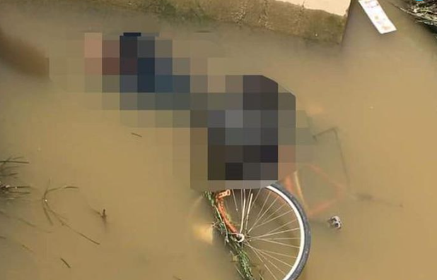  Phát hiện người đàn ông bị tử vong dưới kênh: trưa 17/9, khi đi ra khu vực kênh N7 đoạn qua địa bàn xã Minh Châu (huyện Diễn Châu, Nghệ An) người dân phát hiện ông Q. (57 tuổi, trú cùng địa phương) và chiếc xe đạp nổi trên mặt nước. Được biết, nạn nhân sống một mình và thường xuyên uống rượu. 