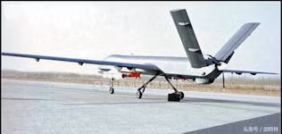 Loại UAV Rainbow-4 hiện đang được sử dụng nhiều ở khu vực Trung Đông, tải trọng tối đa chỉ có 345 kg; khi mang đủ 100 kg nhiên liệu và không mang vũ khí, UAV này có thể bay liên tục 40 giờ; nhưng nếu mang đủ 245 kg vũ khí, thời gian hoạt động liên tục trên không chỉ còn 14 giờ.