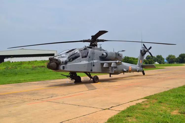 "Tổ bay đã hành động đúng điều lệnh và khéo léo hạ cánh bắt buộc bãi ngoài, bảo toàn thành công chiếc trực thăng này. Cả 2 phi công đều an toàn và máy bay hầu như không bị hư hại gì. Máy bay sẽ bay trở lại sau khi các lỗi kỹ thuật và kiểm tra cần thiết được khắc phục xong".