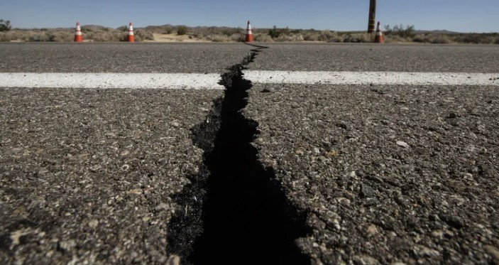 Trước đó, chỉ trong 3 tuần kể từ 15/4 - 6/5, người dân huyện Kon Plông đã trải qua khoảng 44 trận động đất và dư chấn với độ lớn 2,5 - 4,5 độ. Ảnh minh họa: Rte.