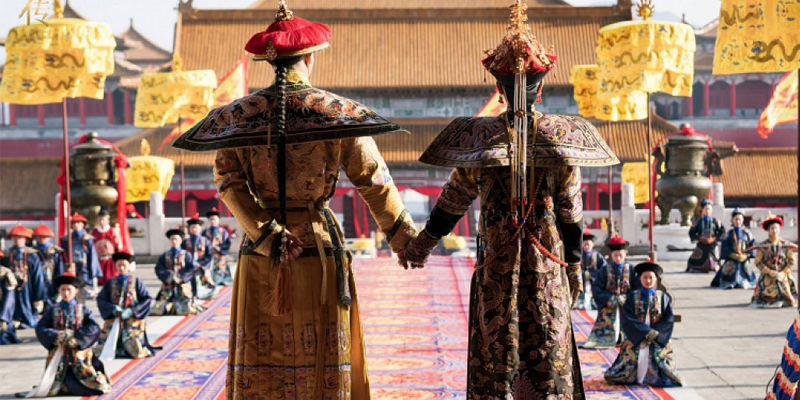 Trong quá trình điều đại thần Lý Vệ phát hiện Tổng đô Lương Giang Đường Diệu Văn là đại tham quan. Trong nhiều năm làm quan, gã đã tham ô, nhân hối lộ vô số của cải, thậm chí còn hủ bại hơn cả tham quan Hòa Thân.