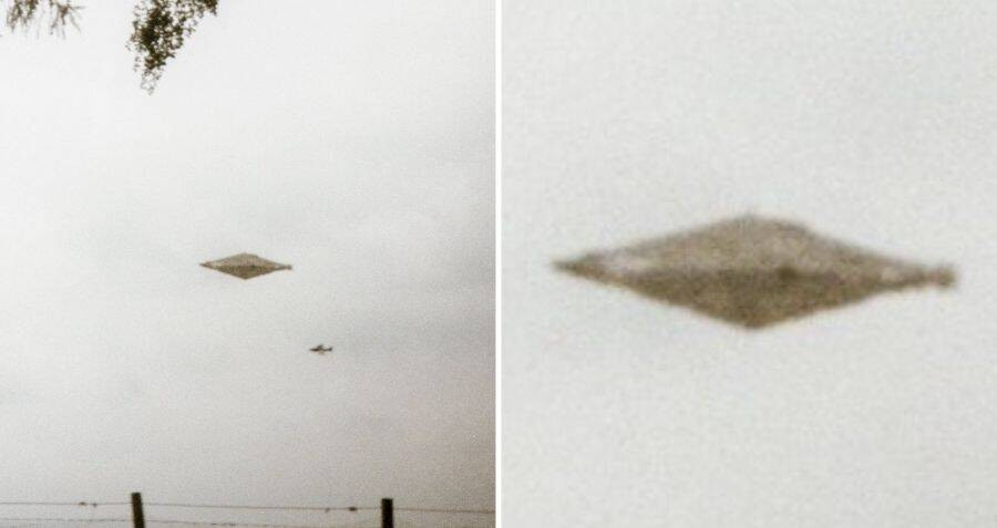 Phía sau vật thể lạ này là một máy bay chiến đấu. Dường như máy bay nay đang truy đuổi UFO.