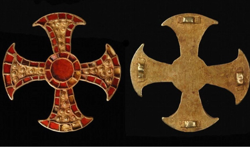 Vì vậy, những gia đình Cơ đốc giáo cố gắng sắp xếp hôn sự của con gái với giới thượng lưu Anh - những người không theo Cơ đốc giáo. Vào thời điểm đó, phụ nữ có vai trò thực sự quan trọng trong cuộc hôn nhân.