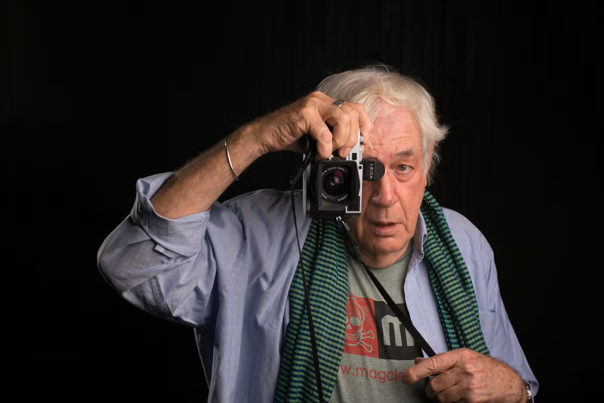 Trong suốt thời gian tác nghiệp, ông Tim Page 4 lần bị trọng thương, nặng nhất là khi bị trúng đạn ở đầu. Lần bị thương này khiến ông mất nhiều tháng điều trị để bình phục. Sau khi hồi phục sức khỏe, ông tiếp tục theo đuổi đam mê mà không sợ hãi, chần chừ việc bản thân sẽ có thể gặp nguy hiểm đến tính mạng.