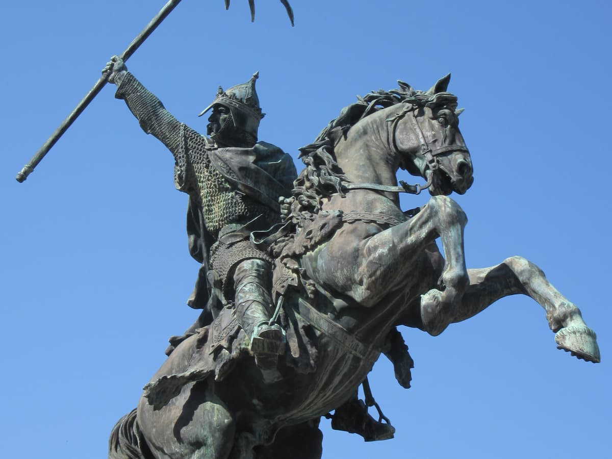 Sau đó, hài cốt của Vua William I lưu lạc nhiều nơi. Đến nay, giới khảo cổ chỉ tìm được và lưu giữ một phần xương đùi của ông hoàng xấu số này.