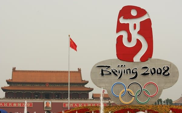 Điển hình là trong Thế vận hội Olympic Bắc Kinh 2008, Trung Quốc sử dụng công nghệ trên để ngăn mưa nhằm tạo điều kiện thuận lợi nhất cho sự kiện thể thao có quy mô tầm cỡ thế giới.