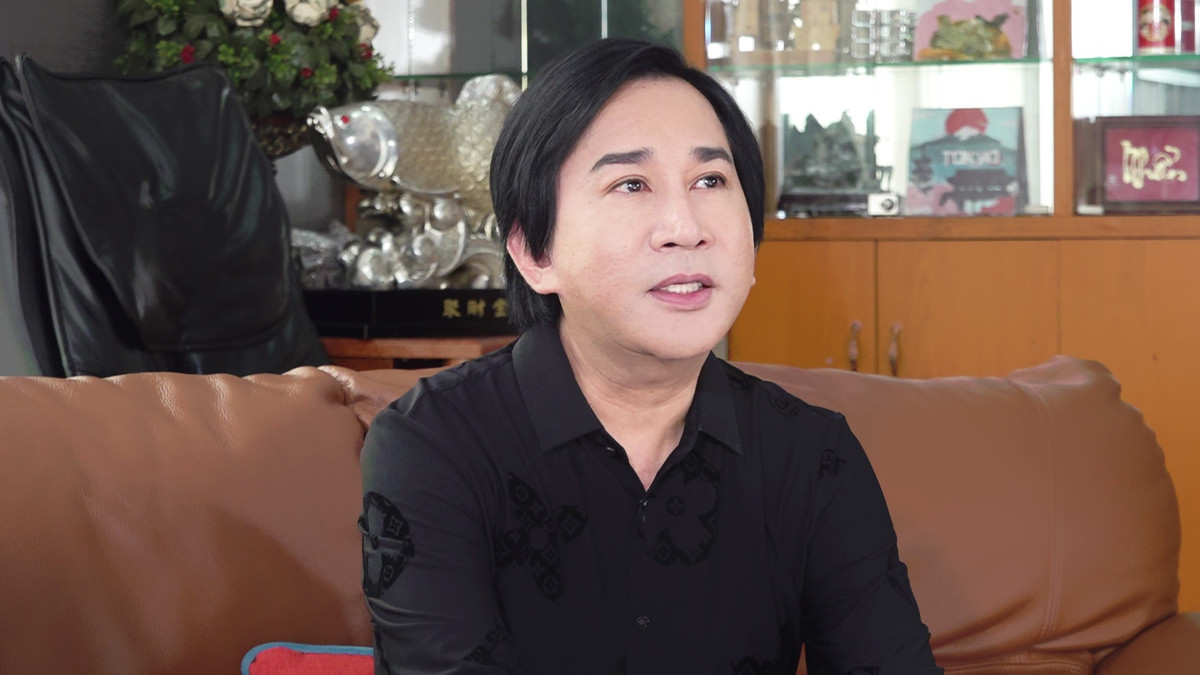 NSƯT Kim Tử Long: Bán bánh in để kiếm tiền và bước ngoặt NSUT Kim Tu Long: Ban banh in de kiem tien va buoc ngoat