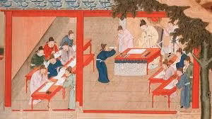 Về chất lỏng màu đỏ rỉ ra từ quan tài, các chuyên gia cho hay do quan tài có màu đỏ nên khi ngập nước lâu ngày sẽ phai màu ra. Vì vậy, nước trong quan tài rò rỉ ra bên ngoài có màu đỏ khiến nhiều người nhìn thấy sợ hãi tưởng là máu.