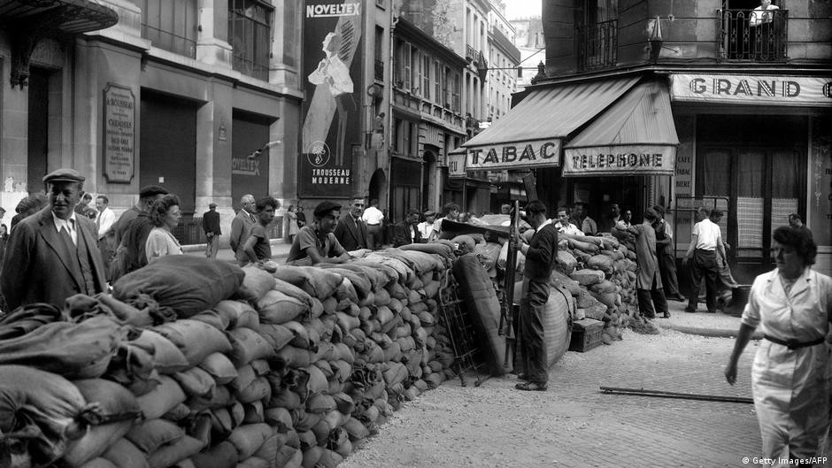 Thậm chí, đến ngày 23/8, tướng Choltitz nói dối Tướng Hans Speidel - Tổng tham mưu trưởng Quân đoàn B, rằng việc phá hủy Paris đã bắt đầu được thực hiện. Nhờ hành động làm trái mệnh lệnh Hitler của tướng Choltitz, quân kháng chiến Pháp và lực lượng Đồng minh lần lượt ngăn chặn kế hoạch hủy diệt Paris của Đức quốc xã.