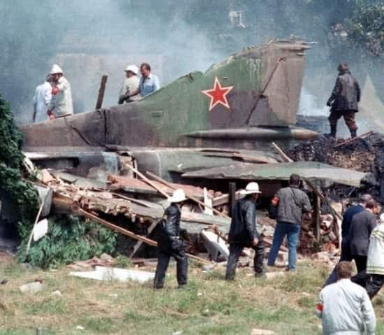 Tuy nhiên, tiêm kích MiG-23 không rơi xuống đất ngay sau đó. Khi nhảy dù, phi công Skurigin nhìn thấy tiêm kích tự lấy lại độ cao và lao thẳng về không phận của NATO như đang có phi công điều khiển.
