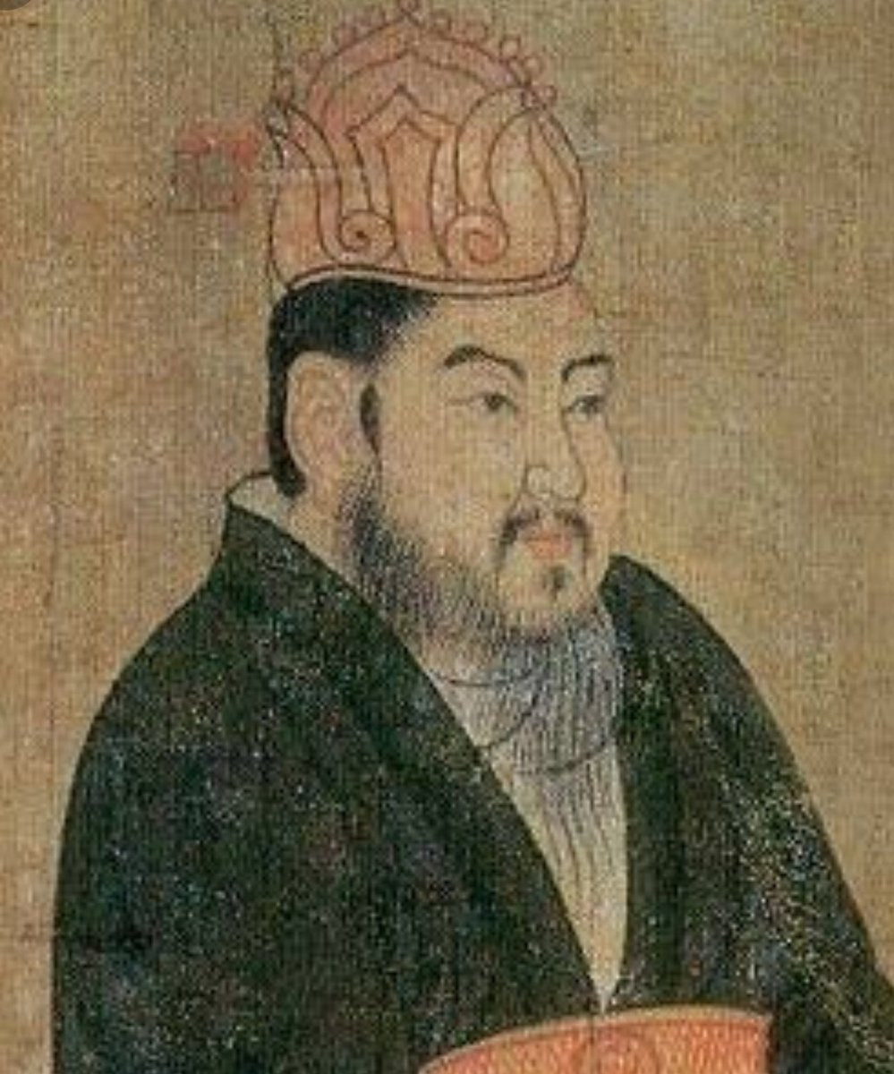 Theo các chuyên gia, tấm bia mộ trên cho thấy người được chôn cất bên trong là Tùy Dạng Đế và vợ - Tiêu hoàng hậu. Theo sử sách, Tùy Dạng Đế là hoàng đế thứ hai của nhà Tùy.