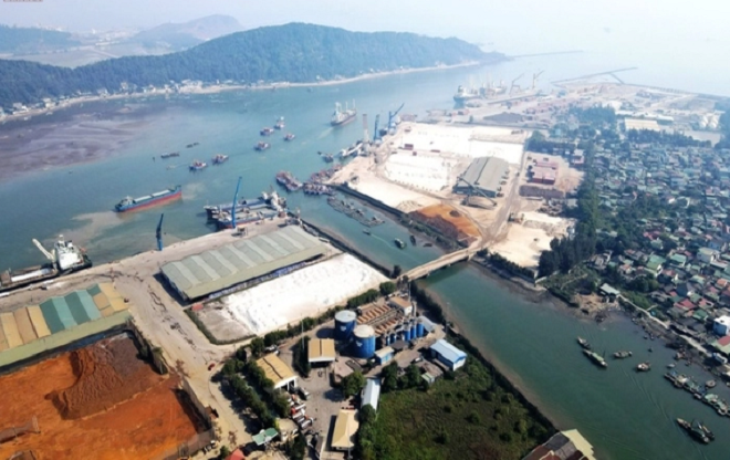 Dự án xây dựng cảng nước sâu Cửa Lò là một hạng mục chính trong Trung tâm Dịch vụ logistics vùng Bắc Trung Bộ tại Nghệ An. Việc xây dựng và khai thác có hiệu quả cảng biển Cửa Lò cũng là một trọng tâm trong đề án phát triển Khu kinh tế Đông Nam thành động lực tăng trưởng kinh tế của tỉnh Nghệ An giai đoạn 2021 - 2025, định hướng đến 2030. Ảnh: VietnamFinance. 